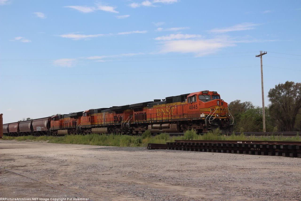 BNSF 4845